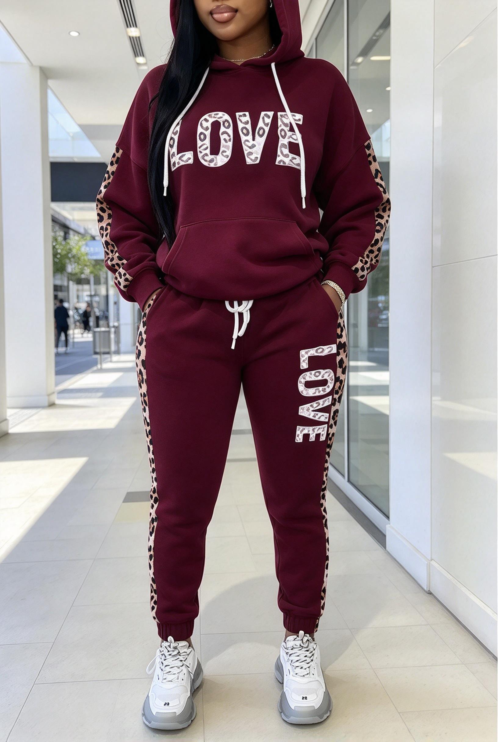 Joggers Pants - Женский спортивный костюм с капюшоном, состоящий